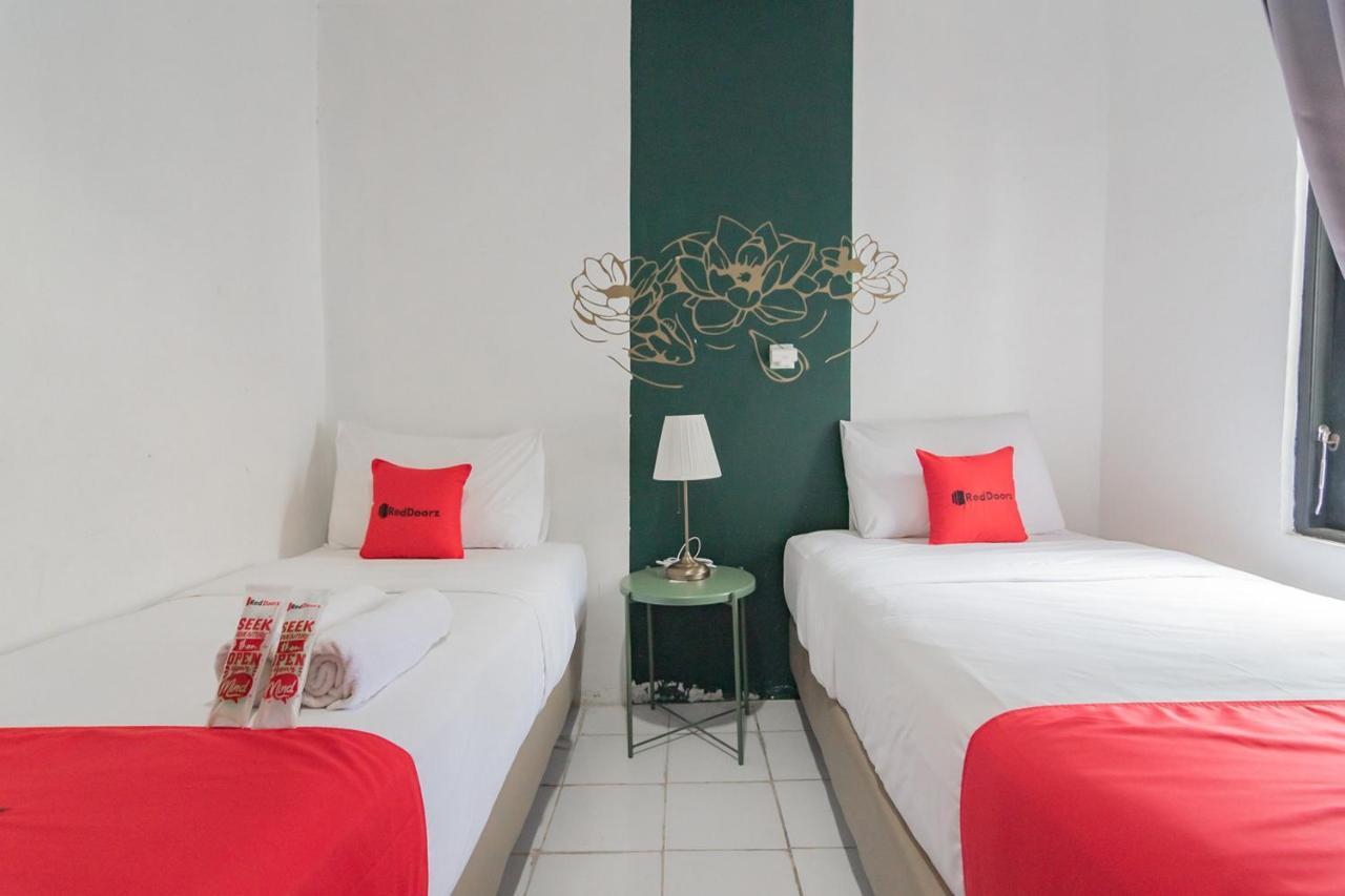 Reddoorz At Sani Guest House Balikpapan Buitenkant foto